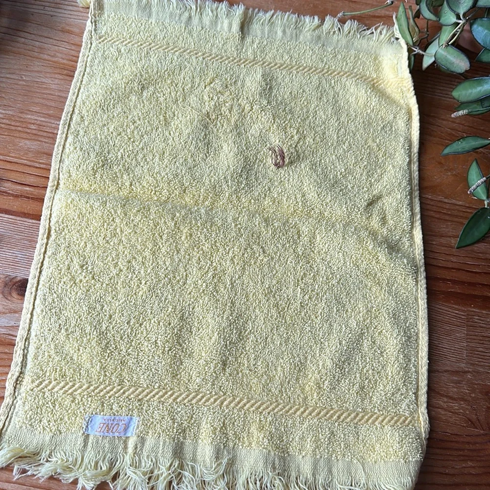 Vintage “Guest” Hand Towel
